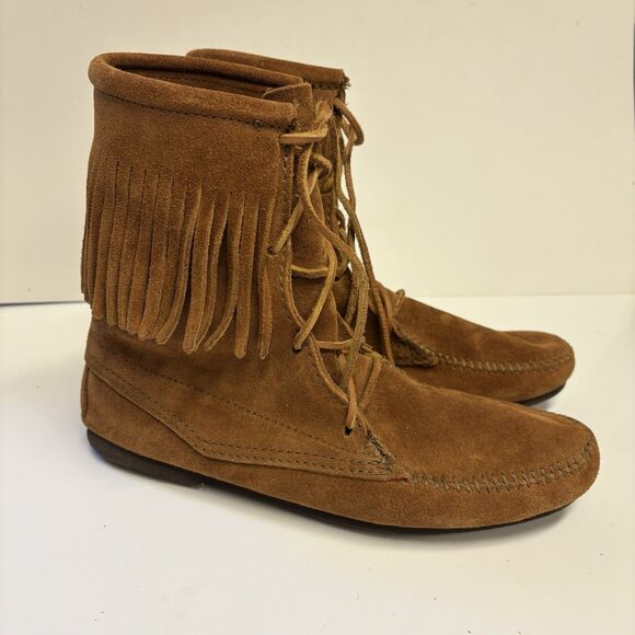 Minnetonka Tramper Boot Moccasin Boot Fringe Lace Up Suede Boho - Picture 1 of 10